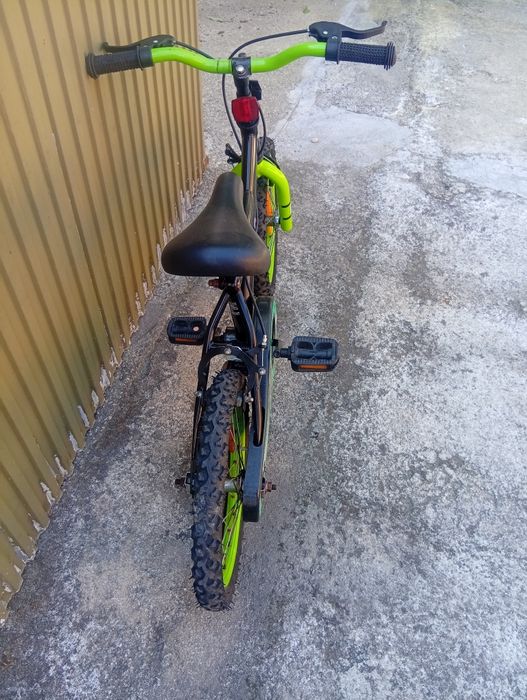 Vendo bicicleta e moto 4 criança