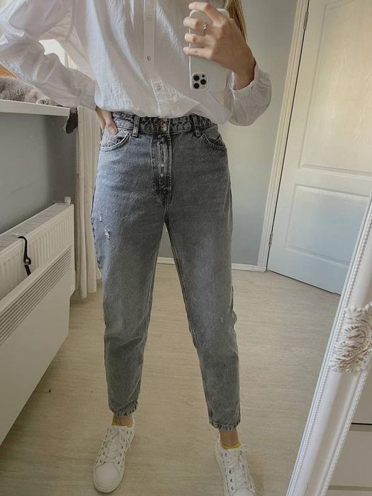 Жіночі джинси mom Bershka
Підійде на S, за доп інф
