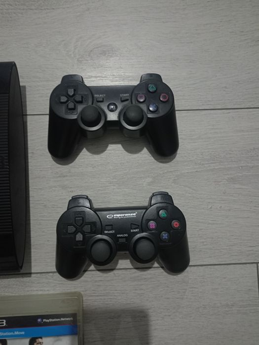 PS3 Super Slim + 2 pady + GTA V | Zestaw gotowy do gry