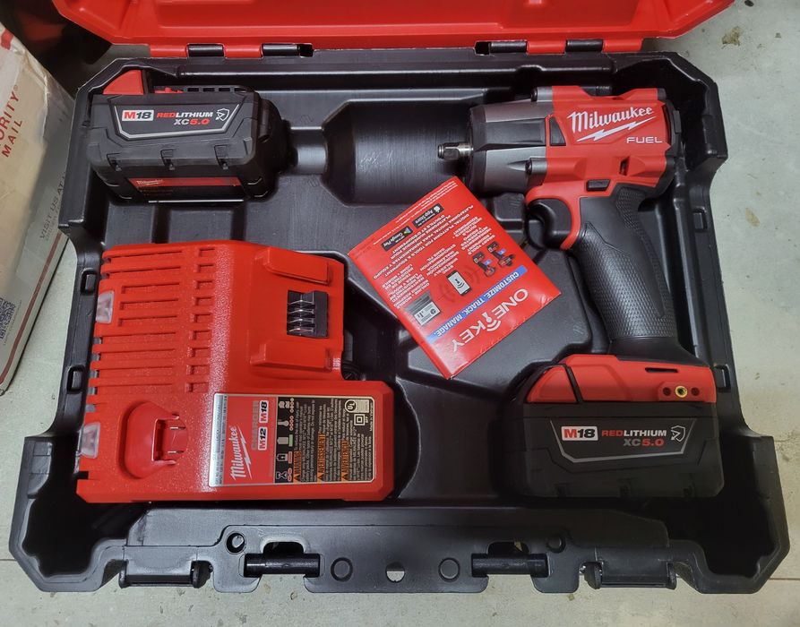 Milwaukee 2960 3/8 2962 1/2 гайковерт ударний імпакт