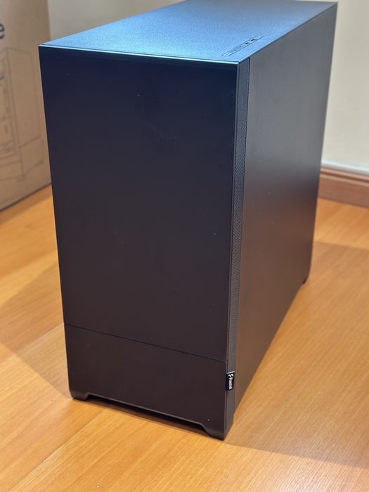Caixa ATX Fractal Design Pop Silent Black (Como Nova)