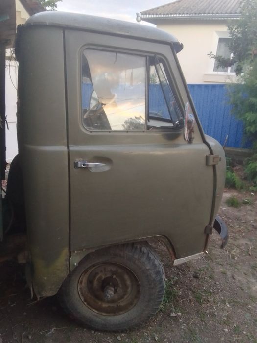 УАЗ 3303 бортовий