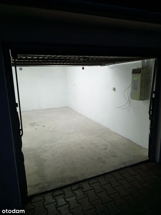 Garaż, 16 m², zamknięte osiedle, brama pilot. - Widok 4