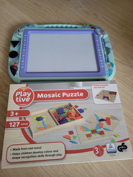 Drewniane puzzle mozaikowe + tablica zmazywalna Kraina Lodu