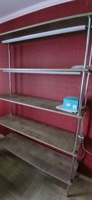 Стілаж для квітів