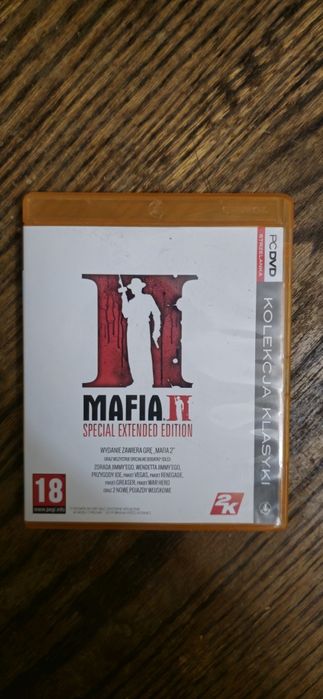 Pudełka z płytami po grach