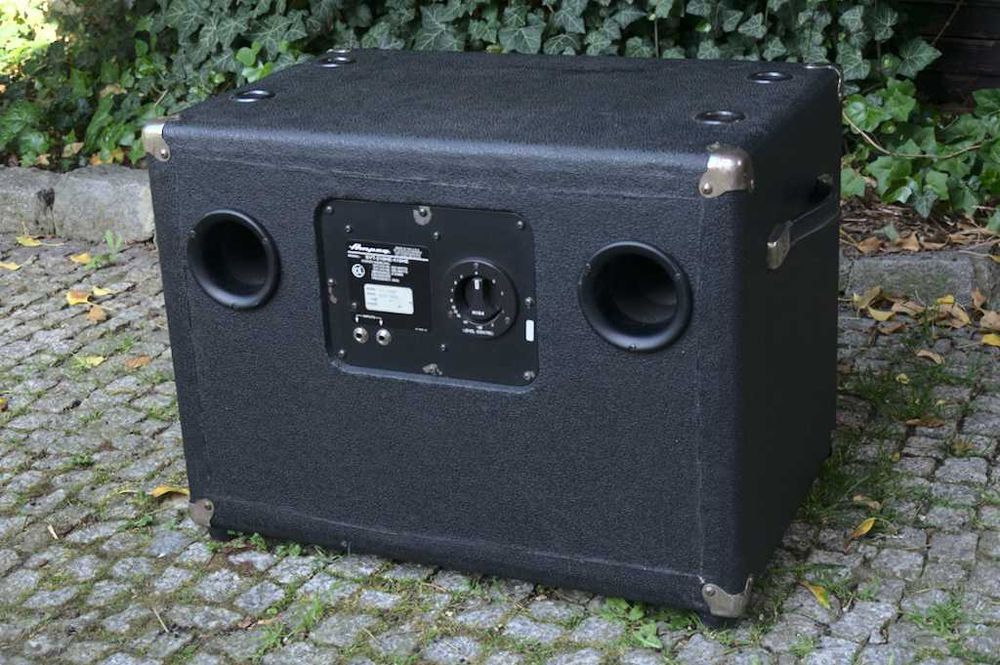 REZERWACJA - Kolumna basowa Ampeg SVT-210HE