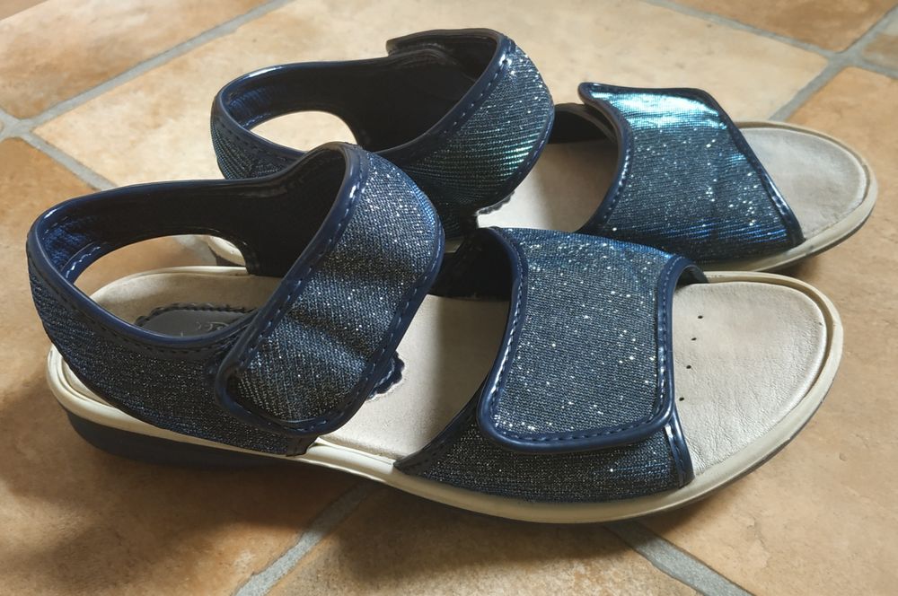 КедиWaldi  33р.,босоніжки  33 р.