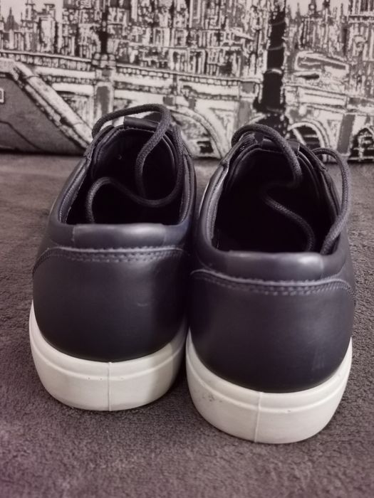 Кросівки 42 розмір, Ecco