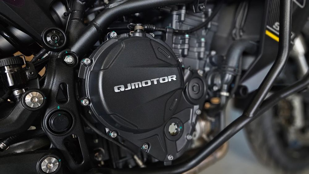 QJMOTOR 900 S Qjmotor SRT 900S Tylko