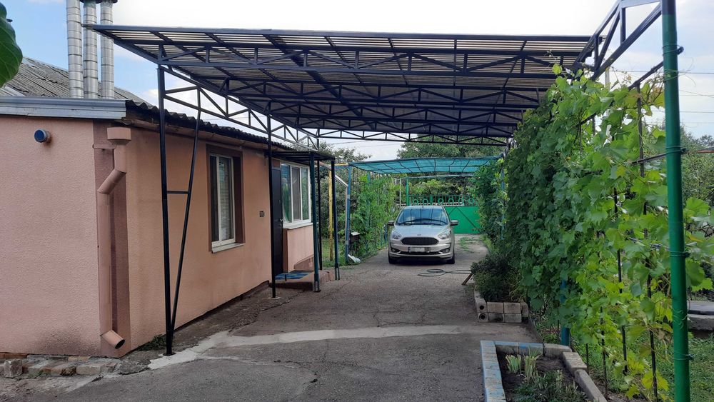 Продам будинок у селі Люцерна біля Запоріжжя