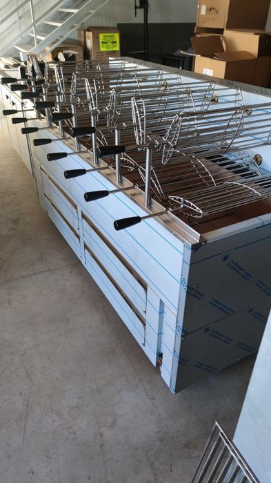 Fabricamos Churrasqueira / grelhador / assador profissional a carvão