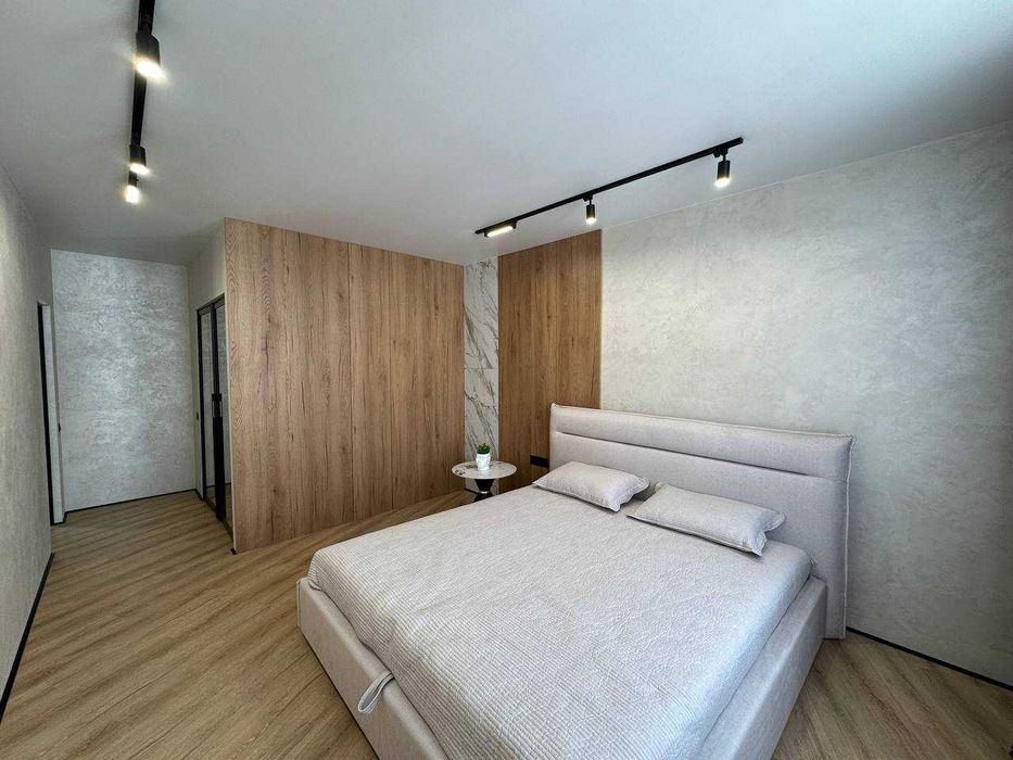 Стильна квартира на Зарічанській, дизайнерський ремонт.