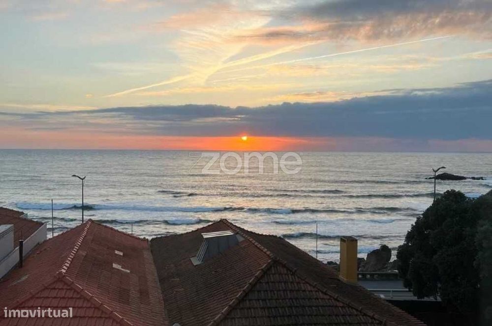 Apartamento T4 com vista mar na Foz