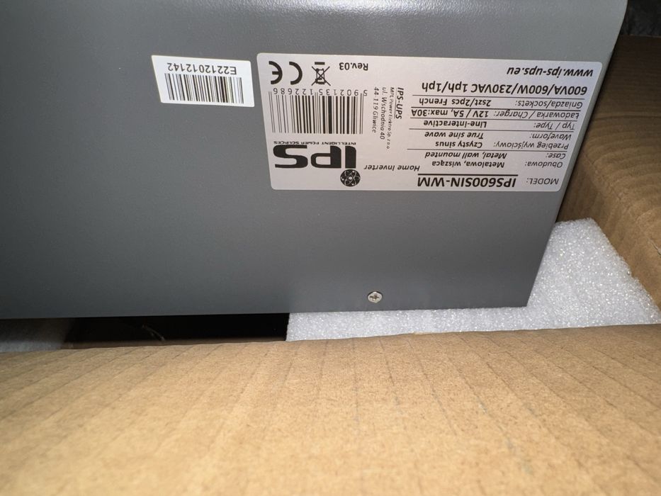 Джерело безперебійного живлення IPS SIN 600-WM 600 Вт.