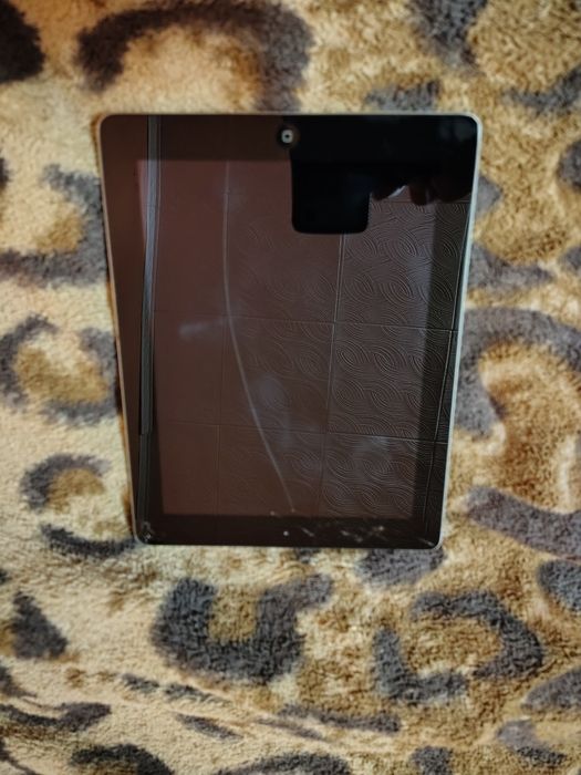 Продається iPad 2 (модель A1395) на 16 GB  на запчастини.Заблокований!