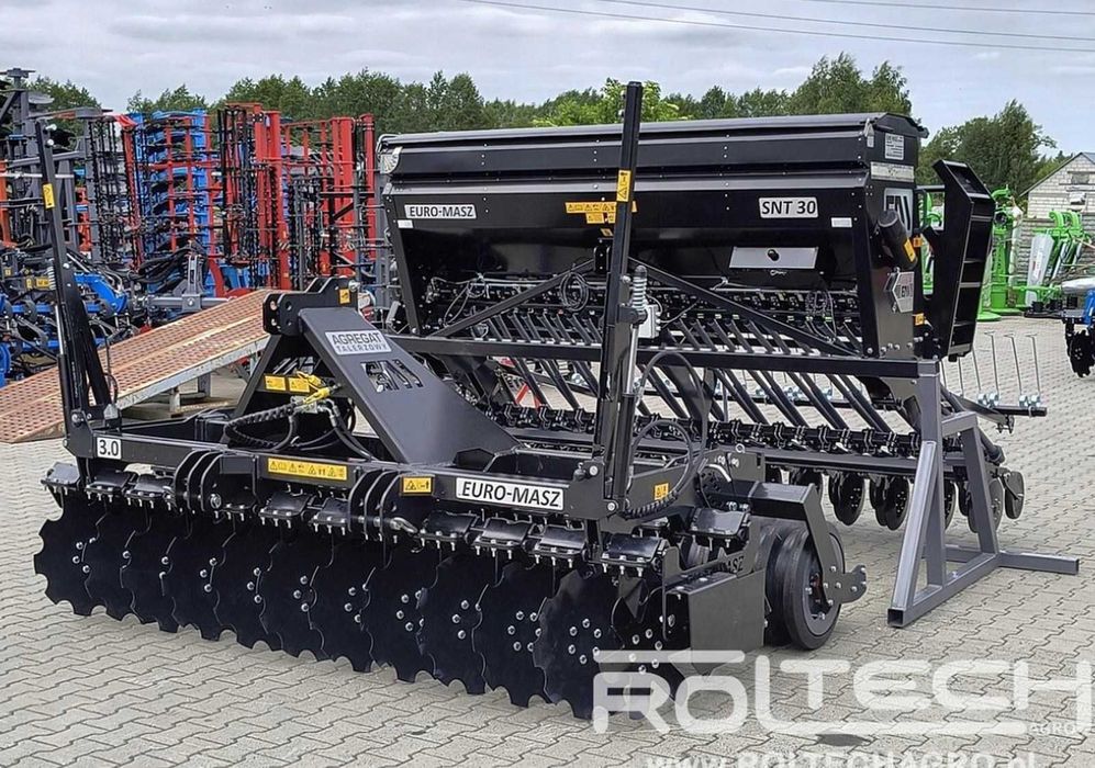 Siewnik Zbożowy Nadbudowany Zestaw EURO-MASZ SNT 3m 2,5m 2-Talerzowy