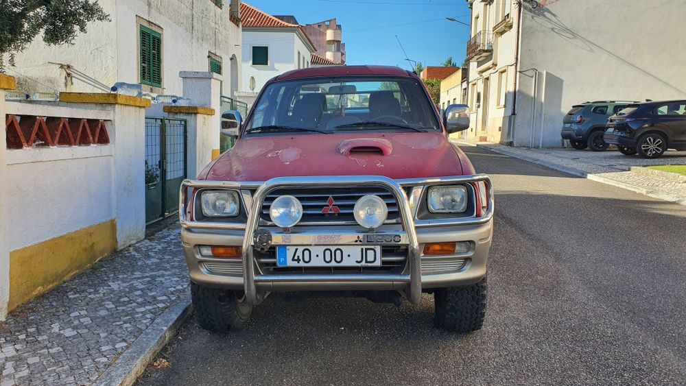 Carrinha Mitsubishi stracar 200
