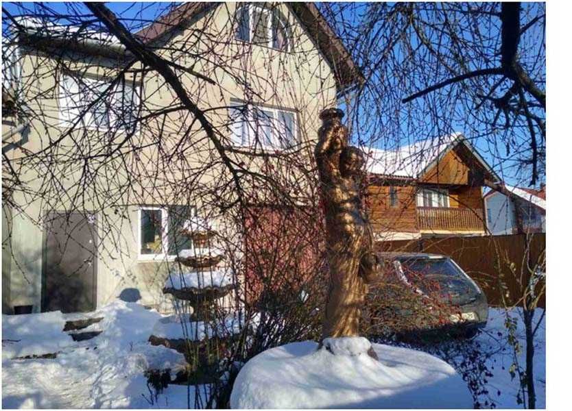 Продам будинок з ремонтом в Івано-Франківську по вул. Січинського.