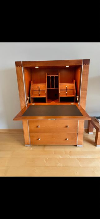 Sprzedam sekretarzyk z litego drewna