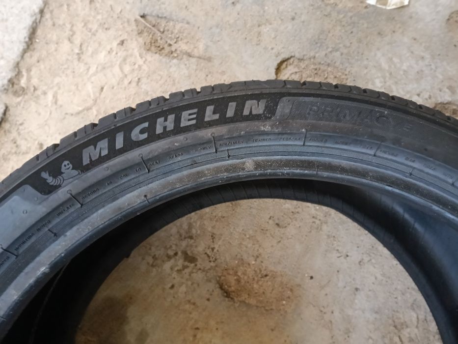 (C) Nowe opony letnie 235/40/19 Michelin 2 sztuki 25r