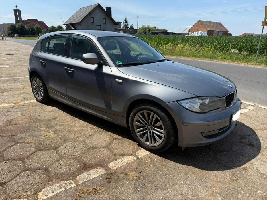 Sprzedam BMW seria 1 e87 2.0 benzyna 122 km