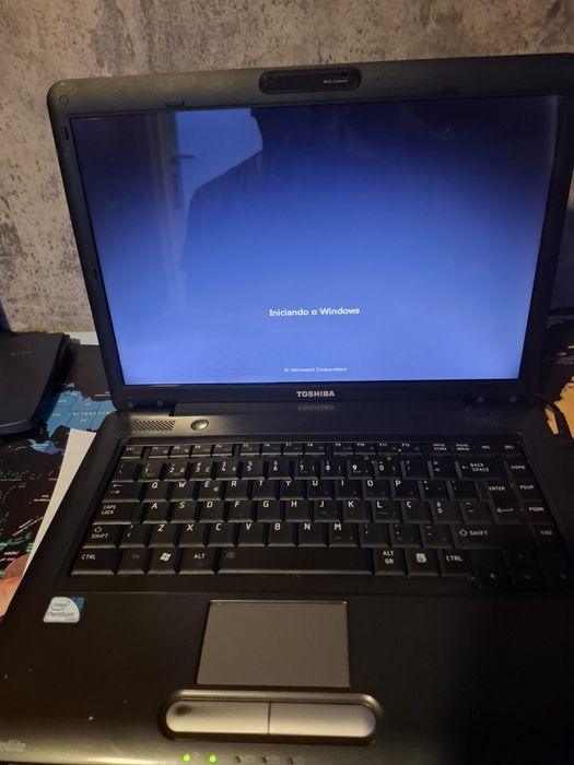 Vendo portátil  a funcionar bem