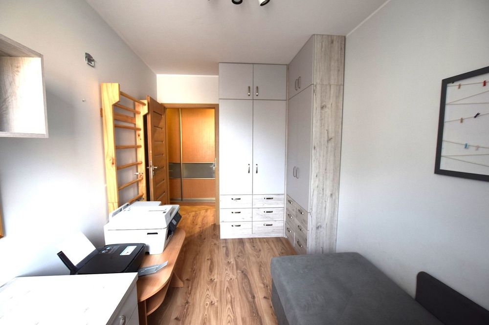 Sprzedam !!! 3 pokojowe I piętro ul. Stawigudzka 8 B Os. Jaroty