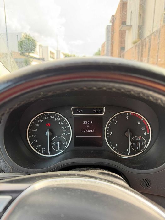 Mercedes-Benz B 180 CDi BlueEfficiency