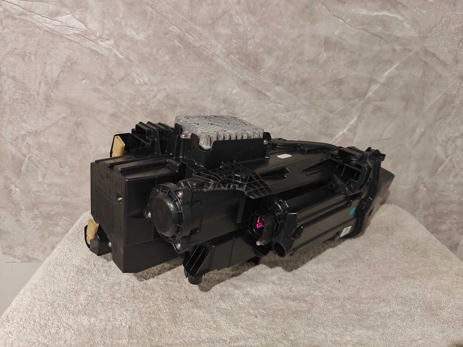 Lampa Prawy Przód Matrix Audi Q2 81A Lift EUROPA