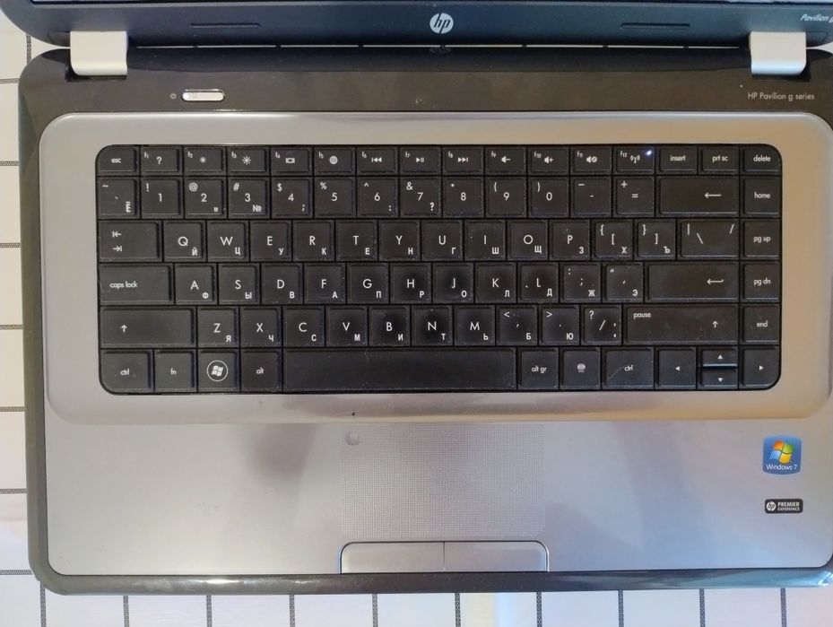 Ноутбук HP G6 1312sr/ 4ядра A8-3520m / 6GB оперативки/ без диска