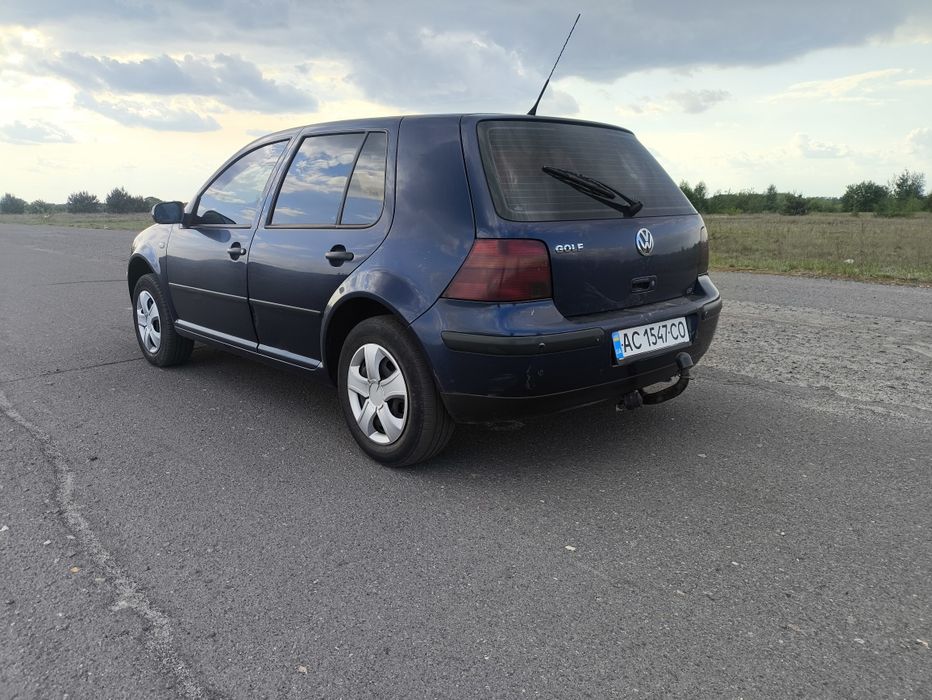 Гольф4 1.4 бензин 2003 рік