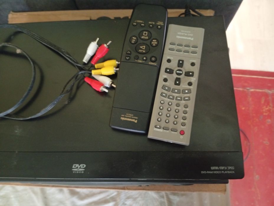 Видеомагнитофон Панасоник