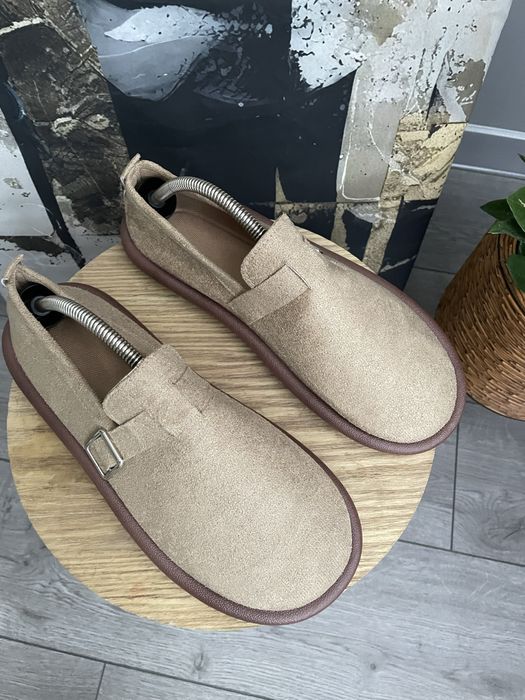 замшеві лофери бежеві