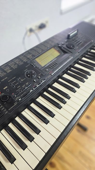 Yamaha psr 520 клавіші піано синтезатор