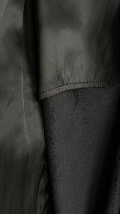 Чорний шкіряний тренч Zara