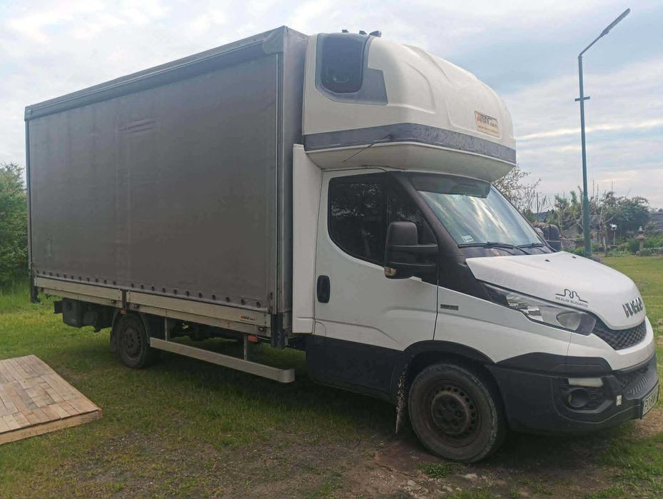 Iveco - samochód dostawczy