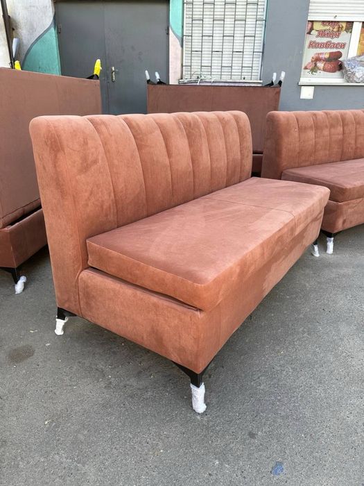 Дивани крісла стільці для ресторану диваны кресла  власне виробництво