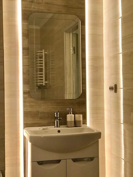 Подобово. Посуточно. Недалеко озеро. Центр, нова 3 кімн квартири.