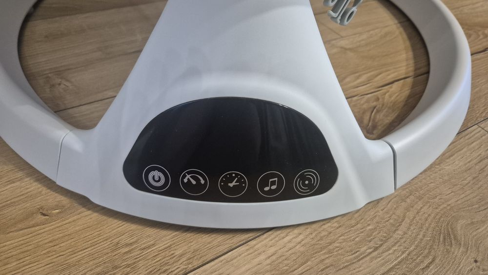 Nowy bujaczek elektryczny bluetooth  na pilota