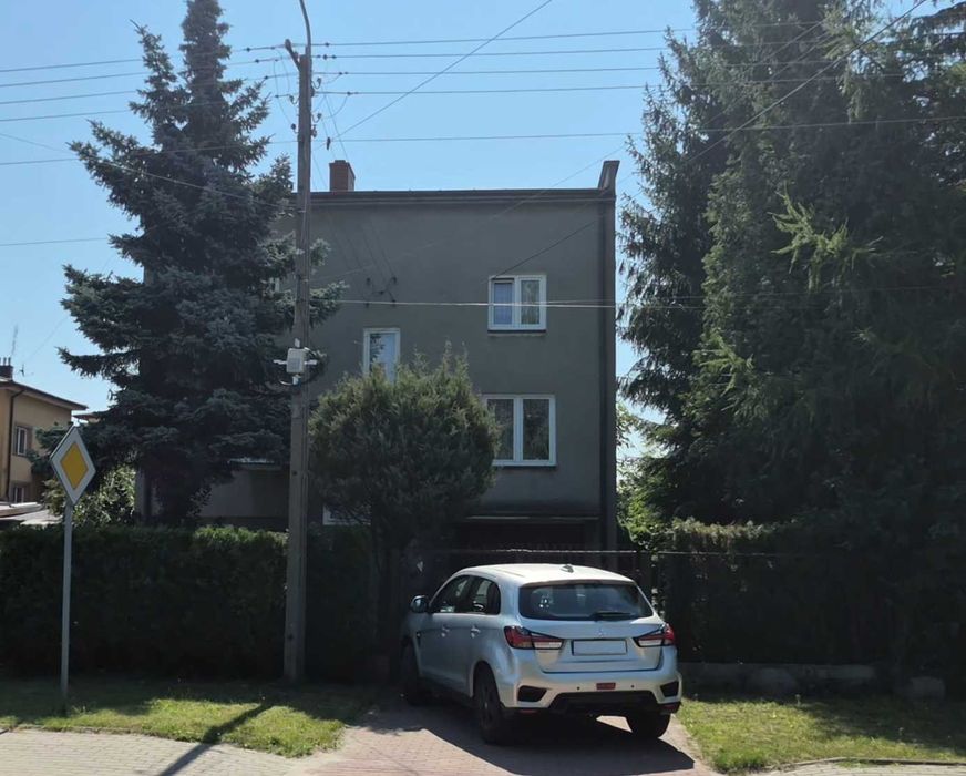 Dom 3 poziomy z dużym tarasem około 400 m2 od Galerii Wołomin