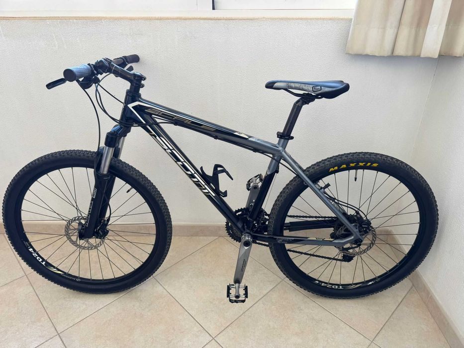 Bicicleta Scott Scale roda 26"