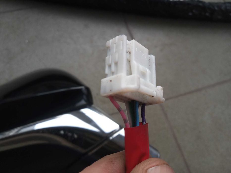 LEXUS NX300h 18-21r Lift Lusterko Prawe 8 PIN UK  Wysyłka