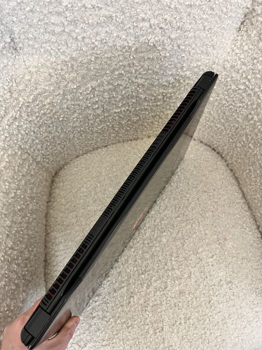 Asus Rog GL702VM i7-6700HQ 16ram Nvidia gtx 1060 6gb 17.3inch FHD