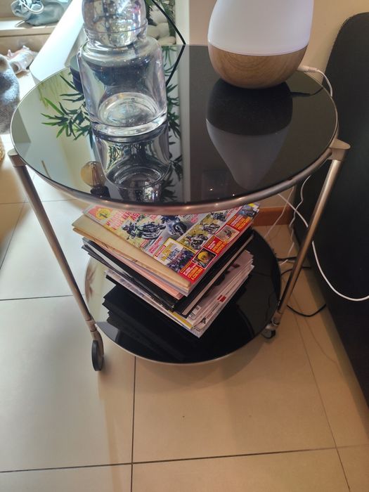 Mesa de apoio preta