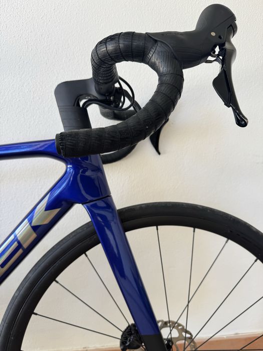 Trek Madone SL 5 Gen 8 - Carbono | Shimano 105 | ano 2025