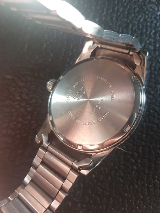 Продам часы Casio MTP-1291D-7AVEF