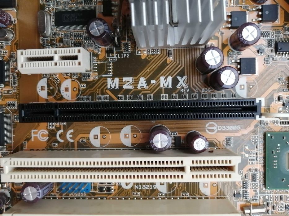 Комплект Asus M2A-MX + процессор АМД + память