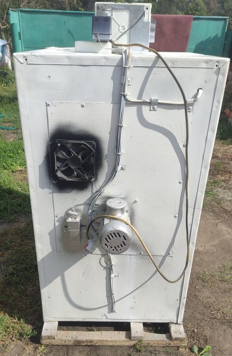 Інкубатор з холодильника