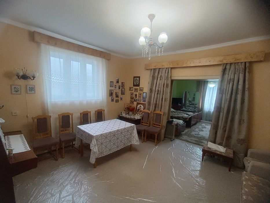 ВЕЛИКИЙ 4-Х кімнатний будинкок 146 кв.м., новий дах, гараж жилий стан